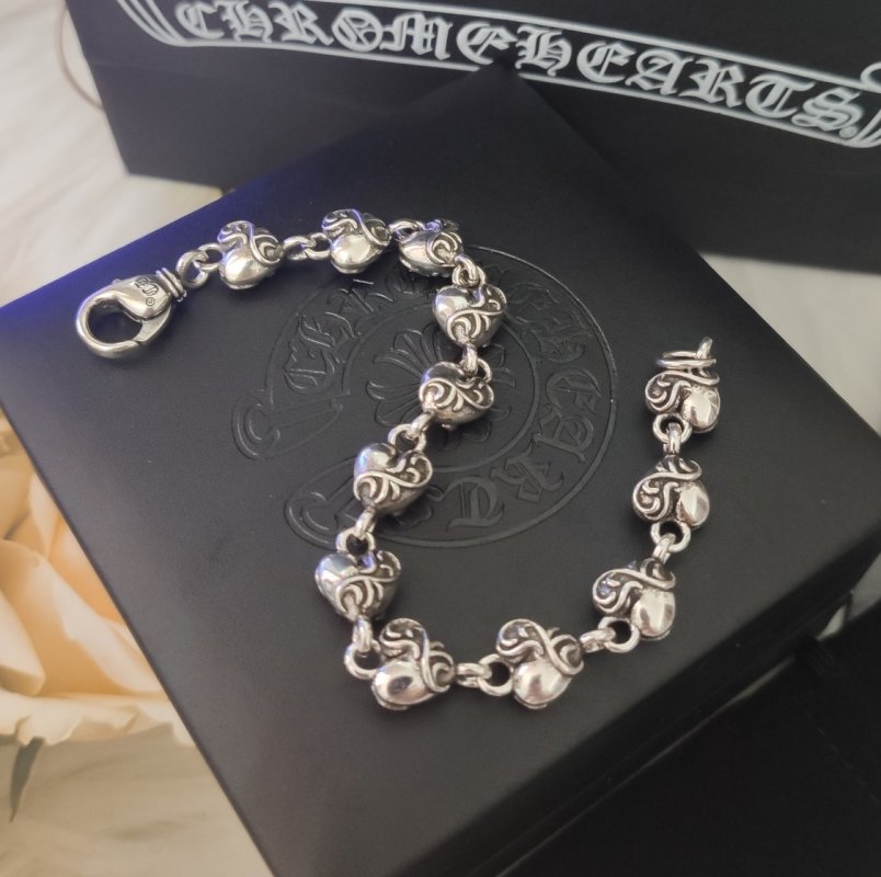 Chrome Hearts Heart Link Silver Bracelet view