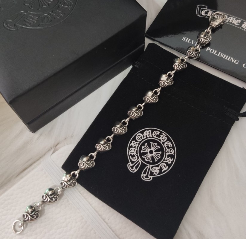 Chrome Hearts Heart Link Silver Bracelet view