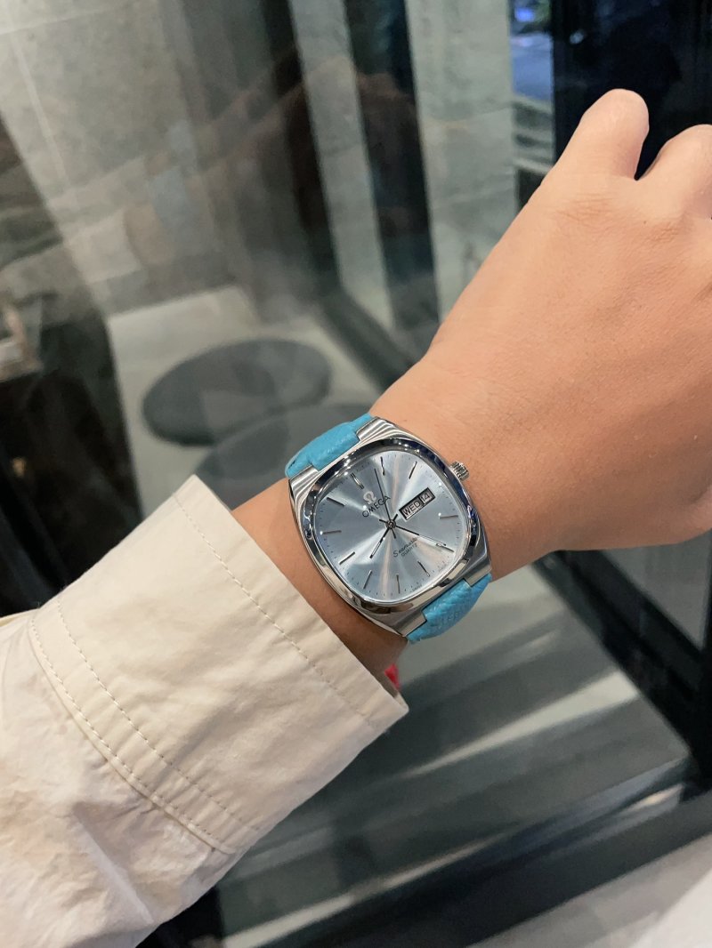 Omega Seamaster Aqua Dial Day-Date Watch view