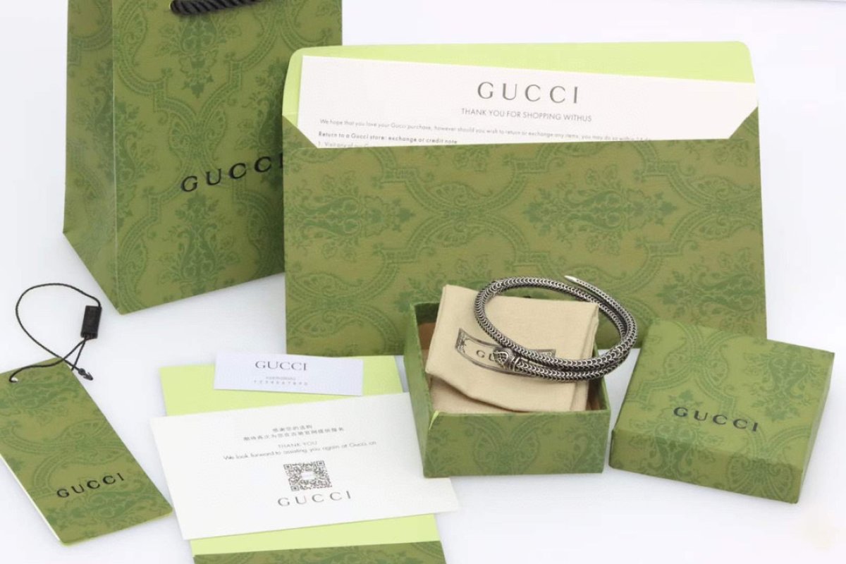Gucci Garden Snake Head Silver Bracelet Unisex view