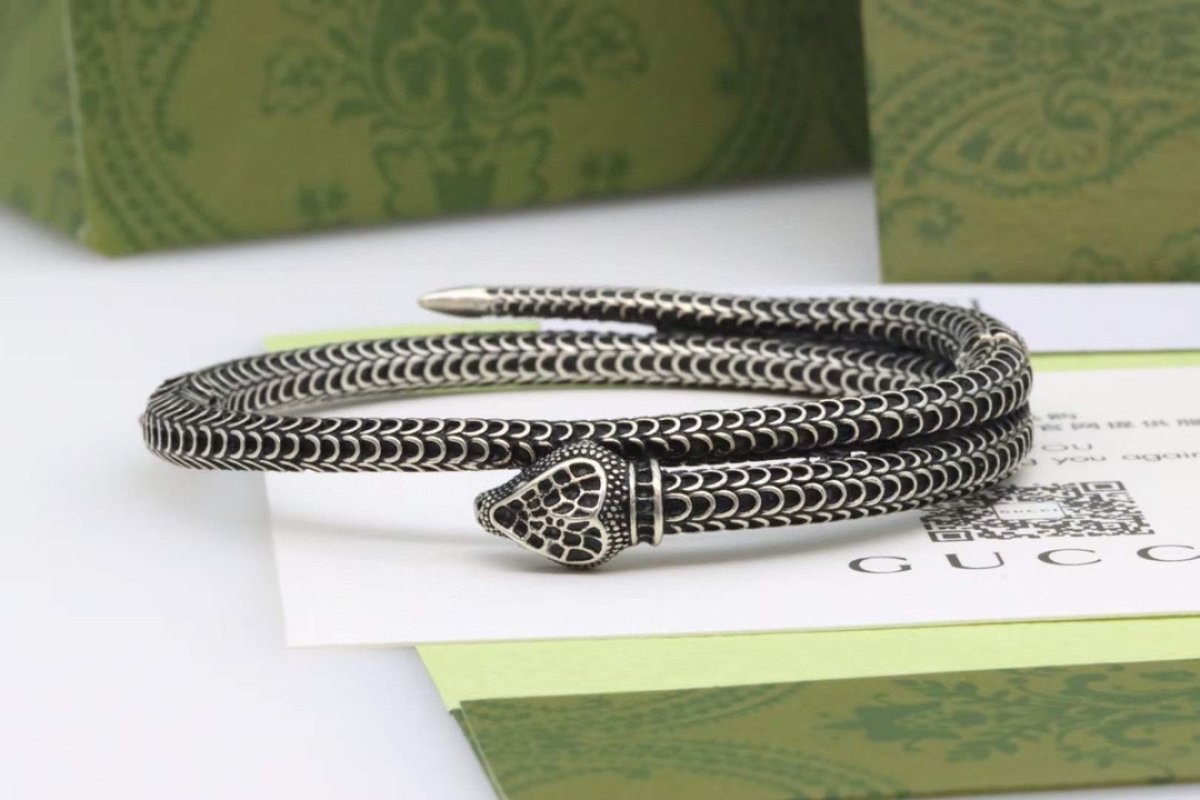 Gucci Garden Snake Head Silver Bracelet Unisex view