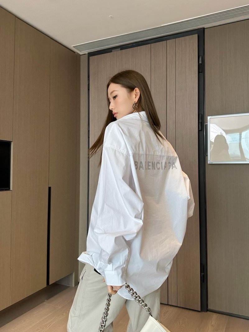 Balenciaga White Oversized Logo Shirt view