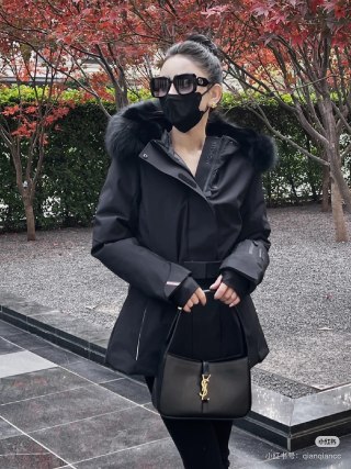 Moncler White Puffer Down Jacket with Fur Hood view 11