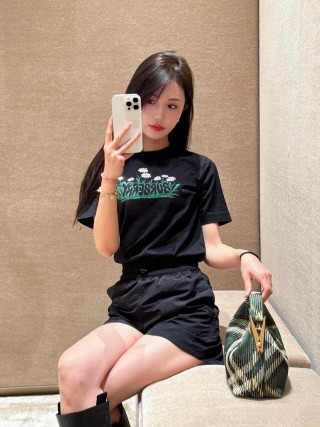 Black Graphic Print Short Sleeve T-Shirt view 5