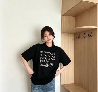 Maison Margiela Black Graffiti Logo T-Shirt view 1