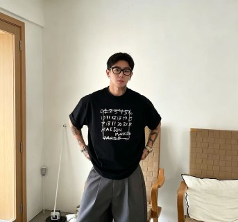 Maison Margiela Black Graffiti Logo T-Shirt view 8