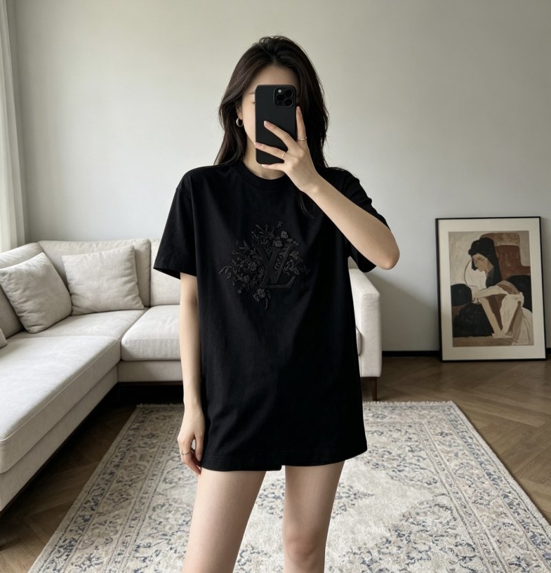 Black Oversized Graphic T-Shirt with Embroidered Design