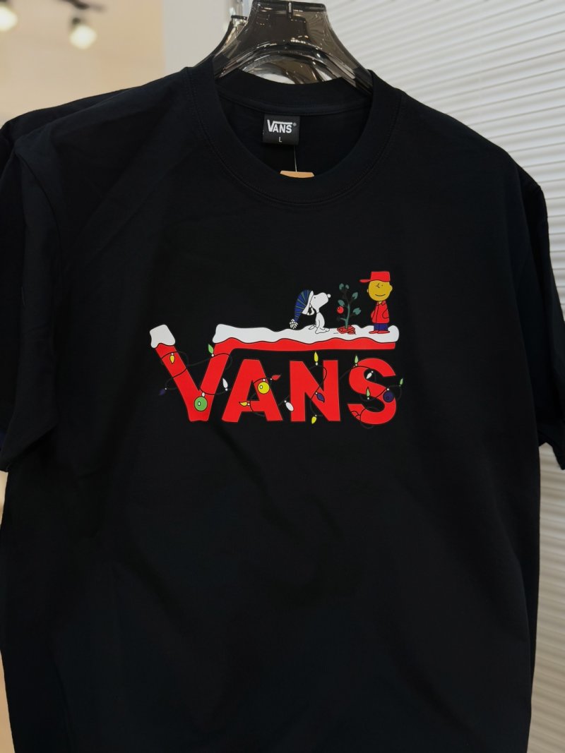 Vans x Peanuts White Graphic T-Shirt view