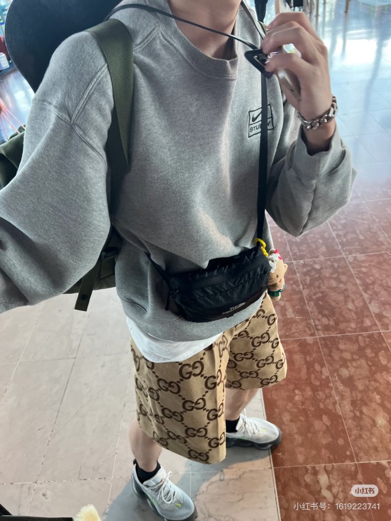Gucci GG Monogram Beige Shorts view