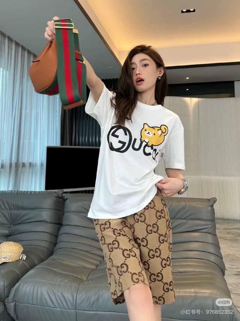 Gucci GG Monogram Beige Shorts view