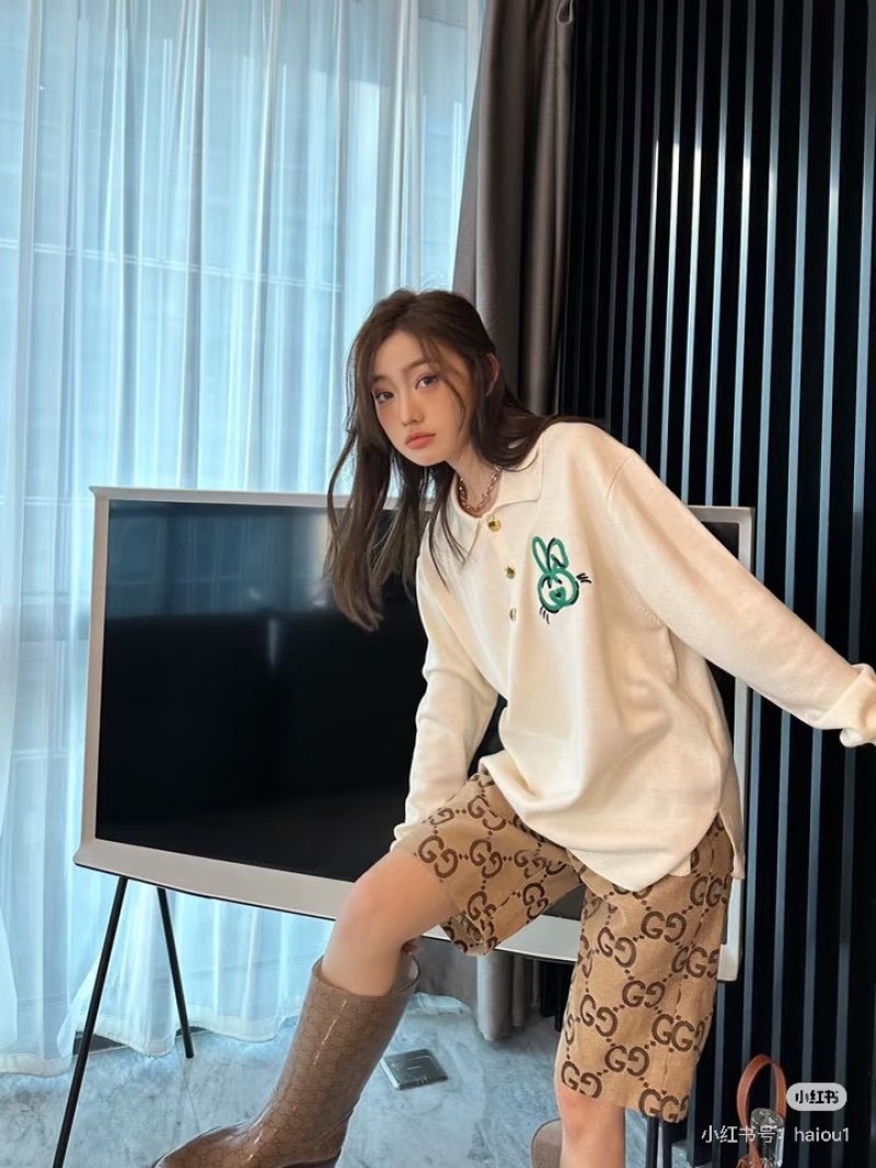 Gucci GG Monogram Beige Shorts view