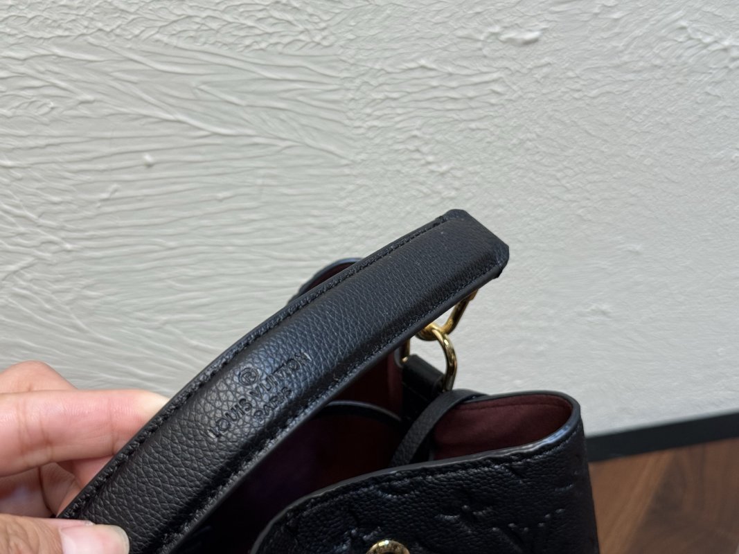 Louis Vuitton Neooe MM Black Monogram Bucket Bag view
