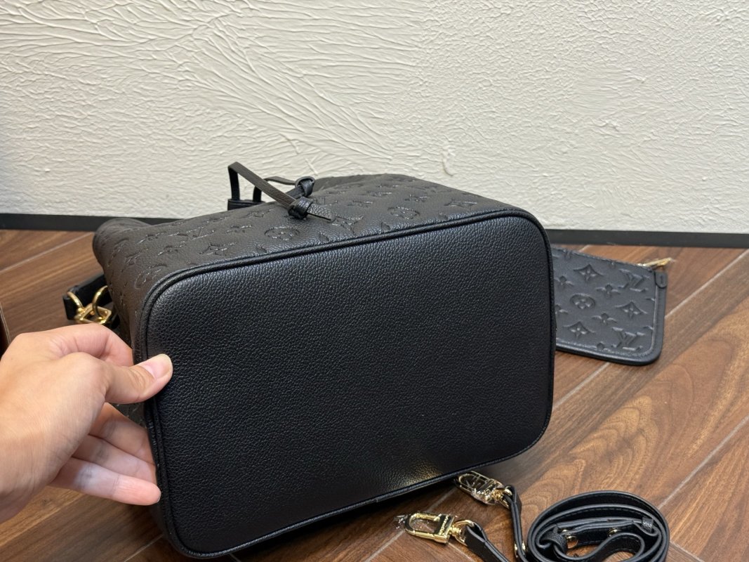 Louis Vuitton Neooe MM Black Monogram Bucket Bag view