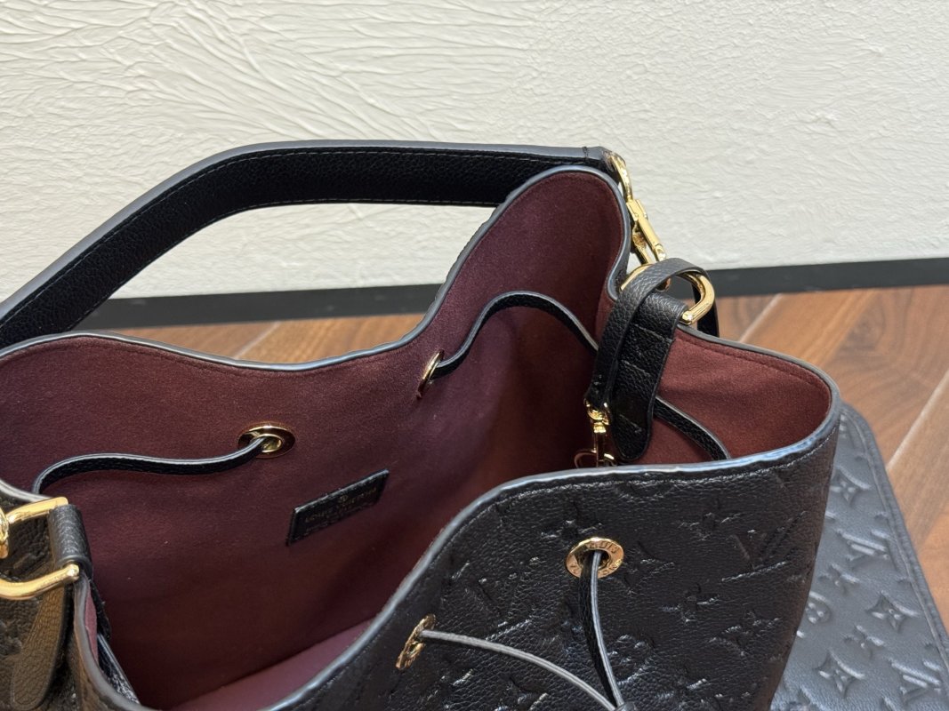 Louis Vuitton Neooe MM Black Monogram Bucket Bag view