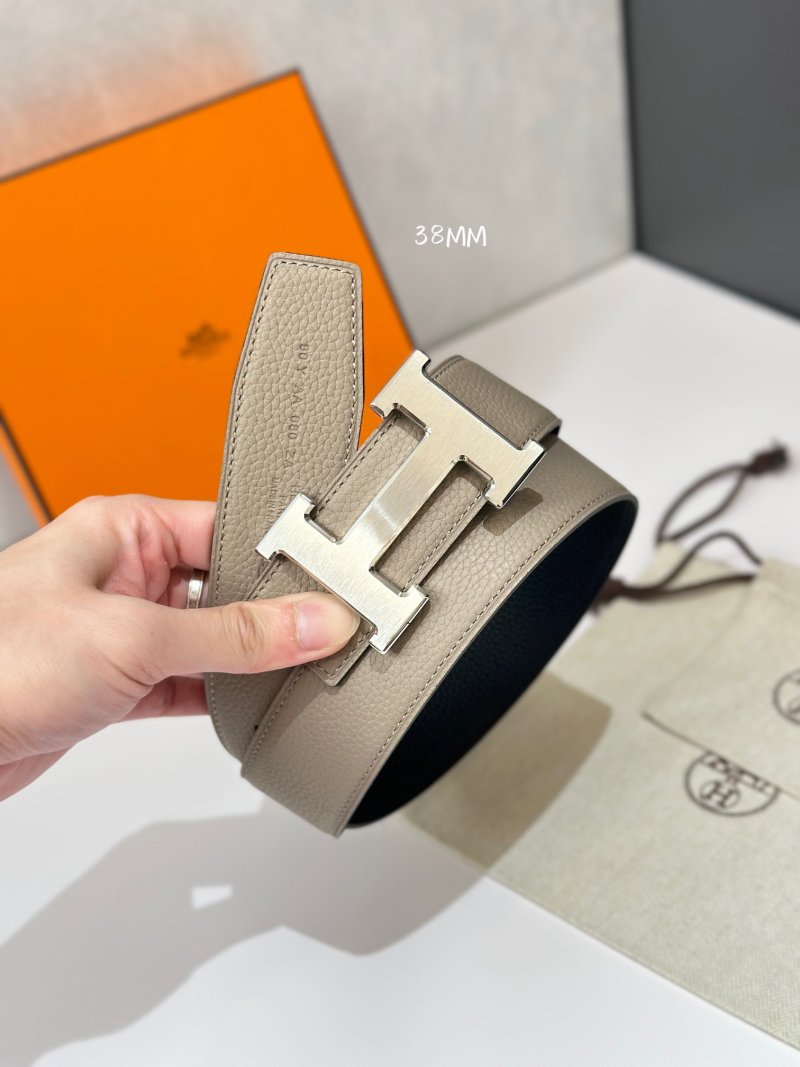 Hermès H Buckle Reversible Leather Belt 38mm Black view