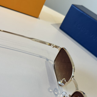 Louis Vuitton Square Metal Frame Sunglasses Gold Brown view 5