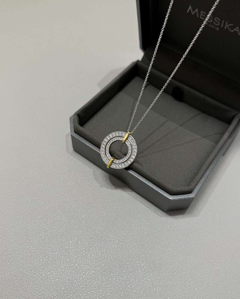 Two-Tone Interlocking Circle Crystal Pendant Necklace