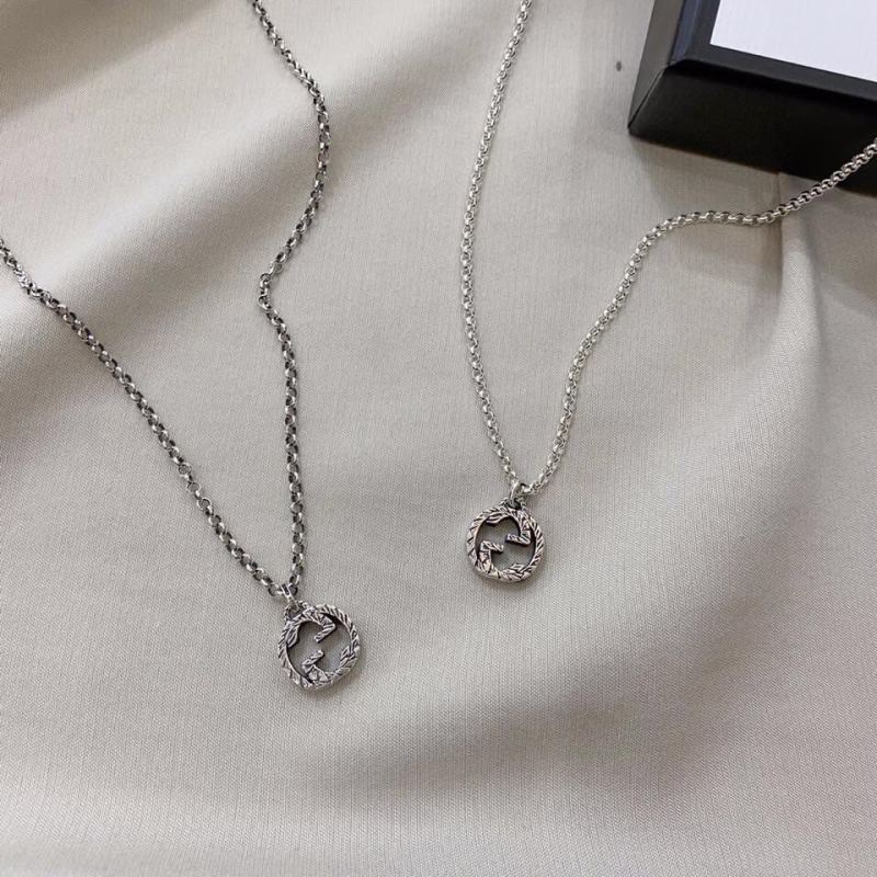 Gucci Interlocking GG Silver Chain Necklace view