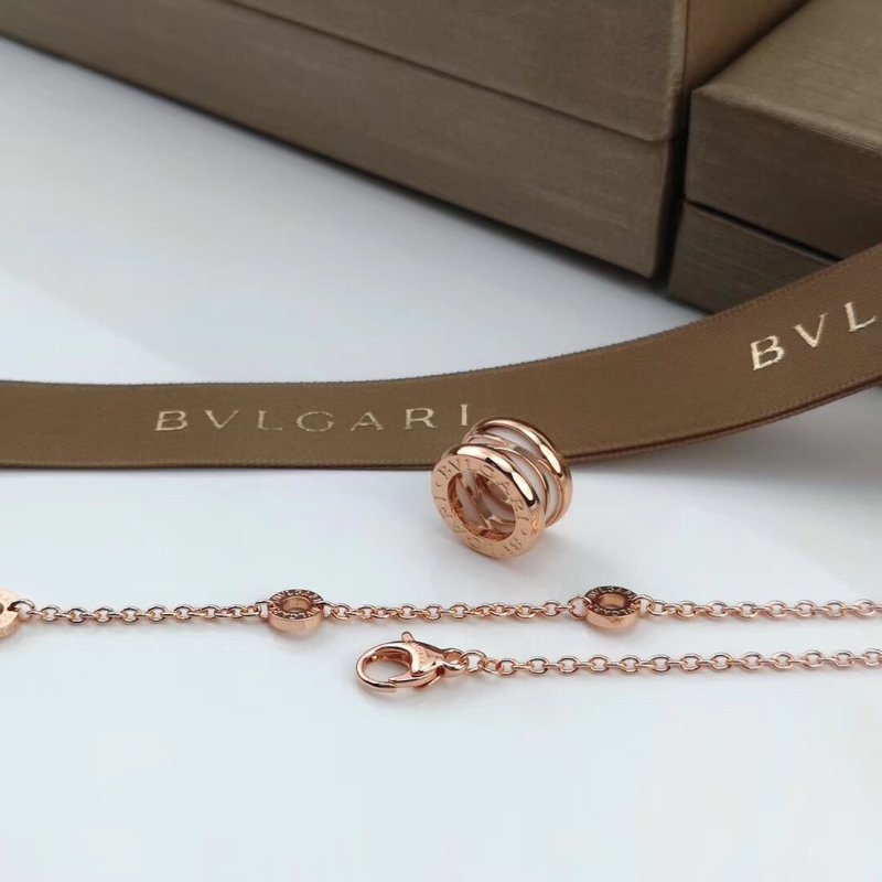 Bvlgari B.Zero1 White Ceramic Rose Gold Pendant Necklace view