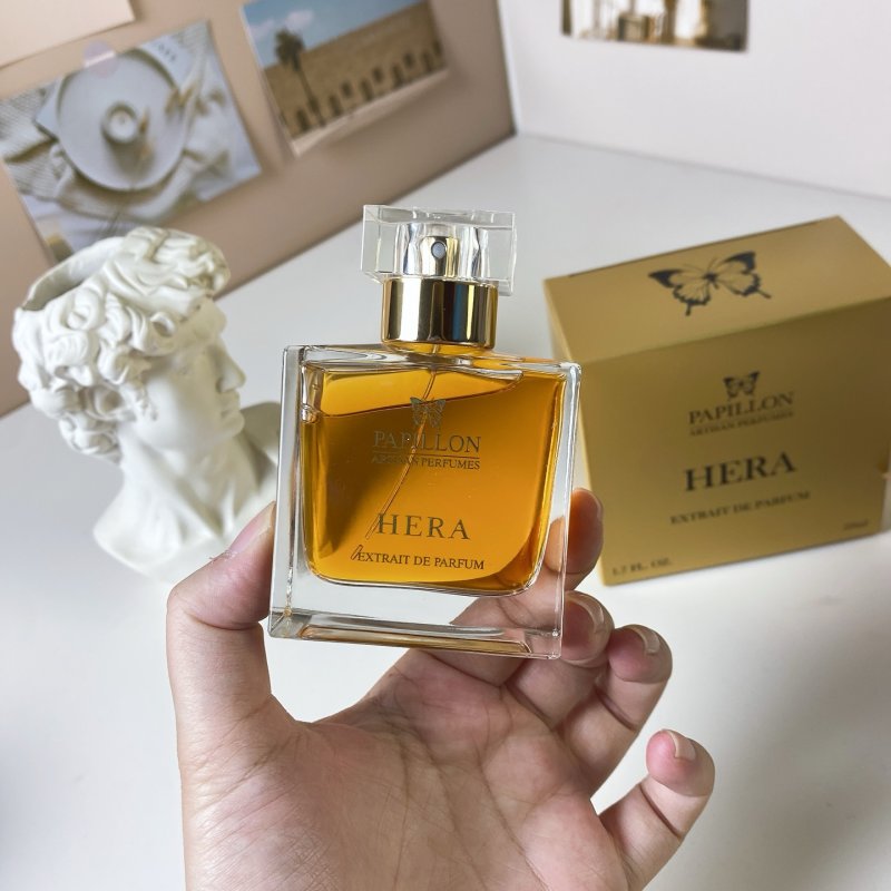 HERA Extrait de Parfum 50ml - Amber view