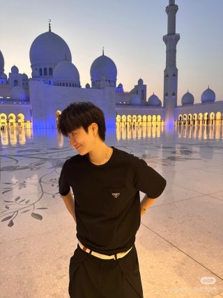 Prada Black Minimalist Logo T-Shirt view 2