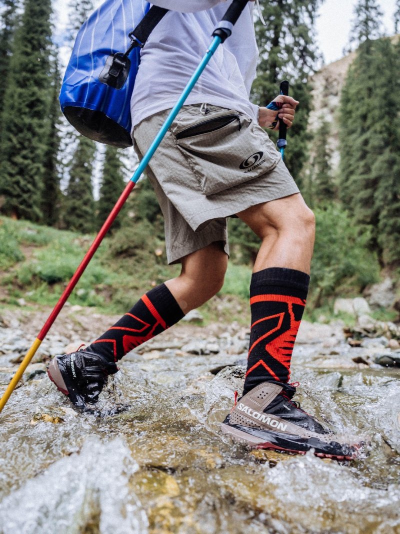 Beige Lightweight Hiking Shorts with Cargo Pockets