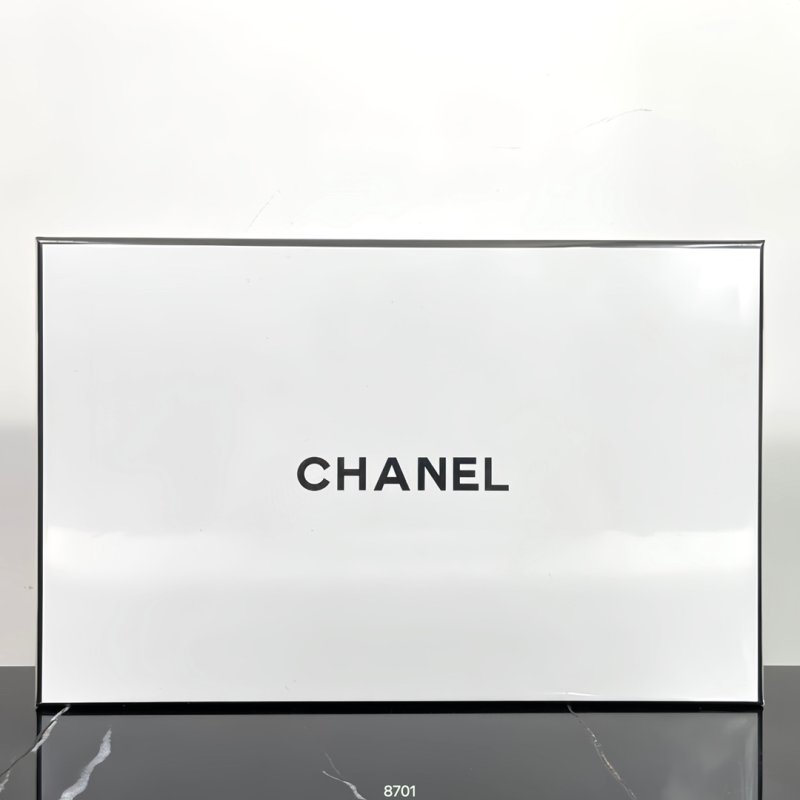 Chanel Paris 4-Piece Bath & Body Gift Set