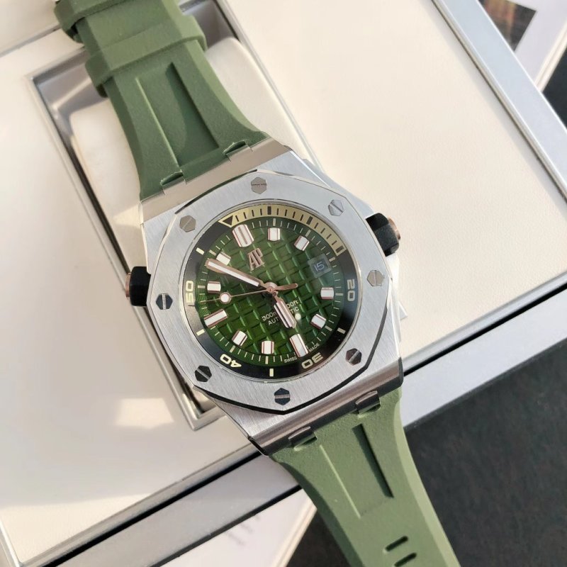 AP Royal Oak Offshore Diver Green Dial Automatic Watch 42mm view