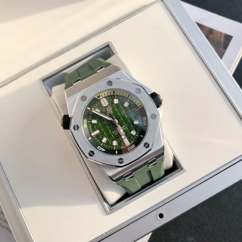 AP Royal Oak Offshore Diver Green Dial Automatic Watch 42mm view