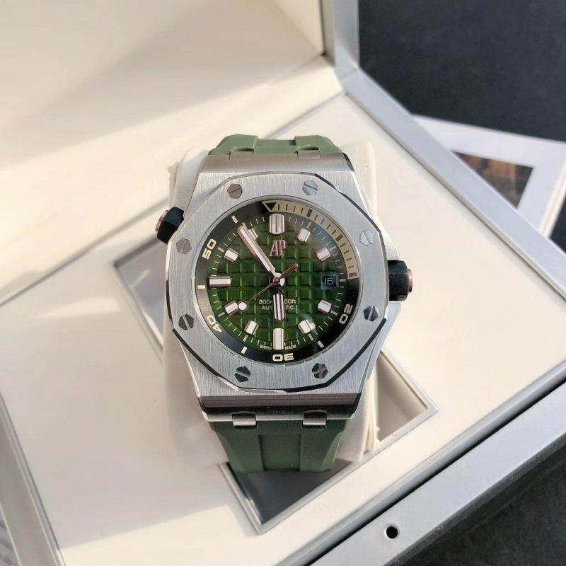 AP Royal Oak Offshore Diver Green Dial Automatic Watch 42mm view