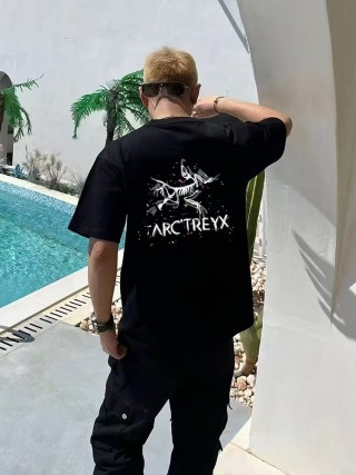 Arcteryx Black Graphic Logo T-Shirt