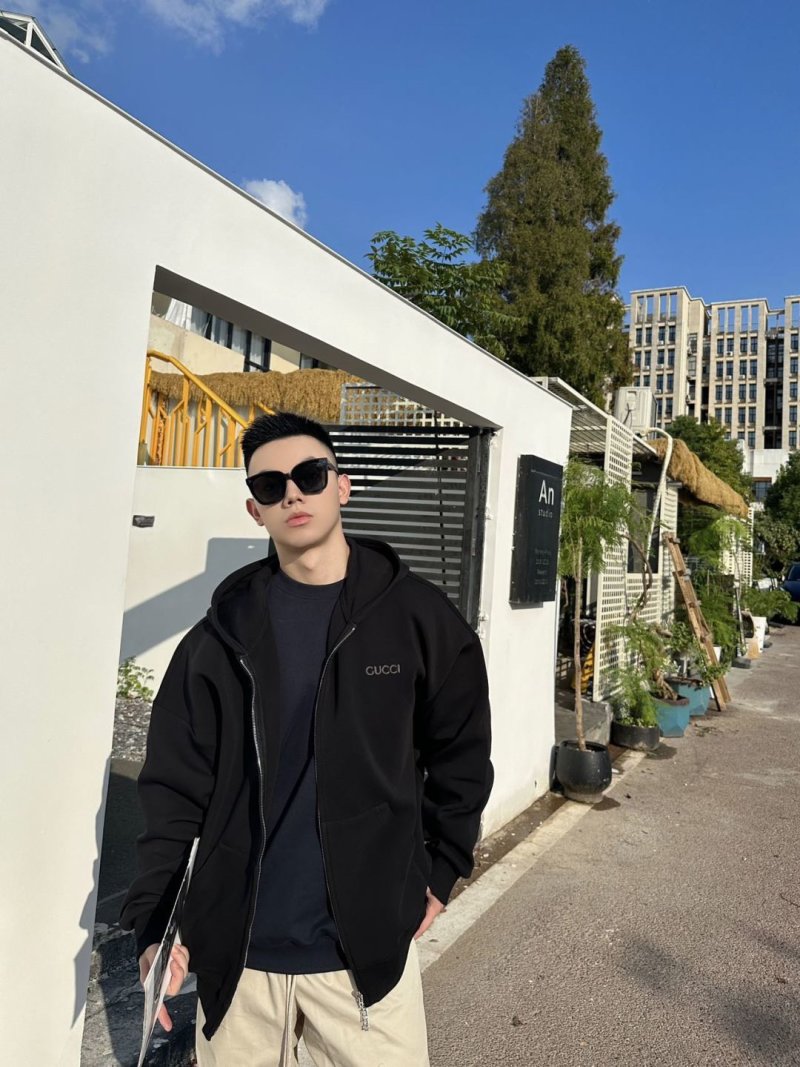 Gucci Black Embroidered Logo Zip Hoodie Jacket