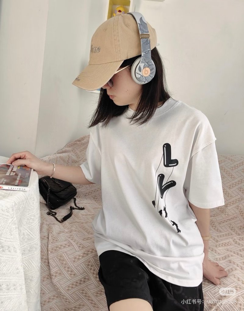 White Oversized T-Shirt with Abstract Black Graphic Print