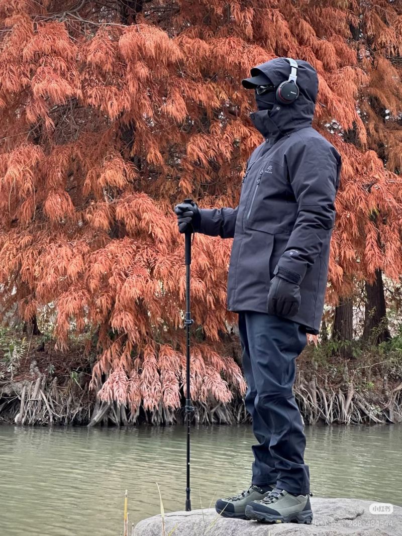 Arcteryx Black Down Parka Jacket view