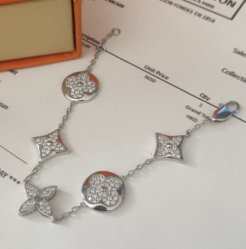 Louis Vuitton Floral Star Diamond Silver Bracelet view