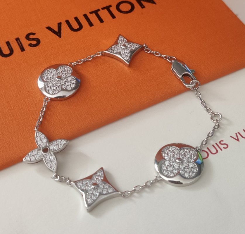 Louis Vuitton Floral Star Diamond Silver Bracelet view