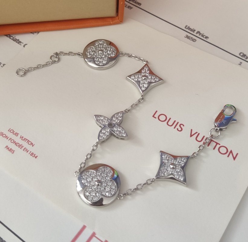 Louis Vuitton Floral Star Diamond Silver Bracelet view