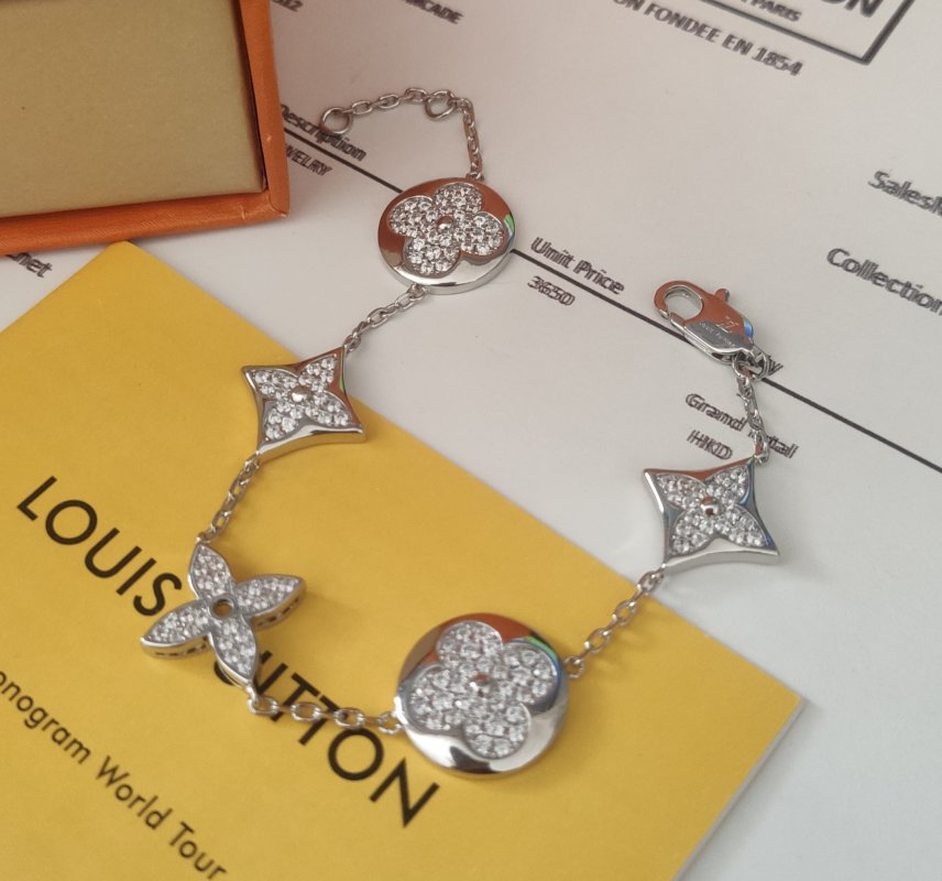 Louis Vuitton Floral Star Diamond Silver Bracelet view