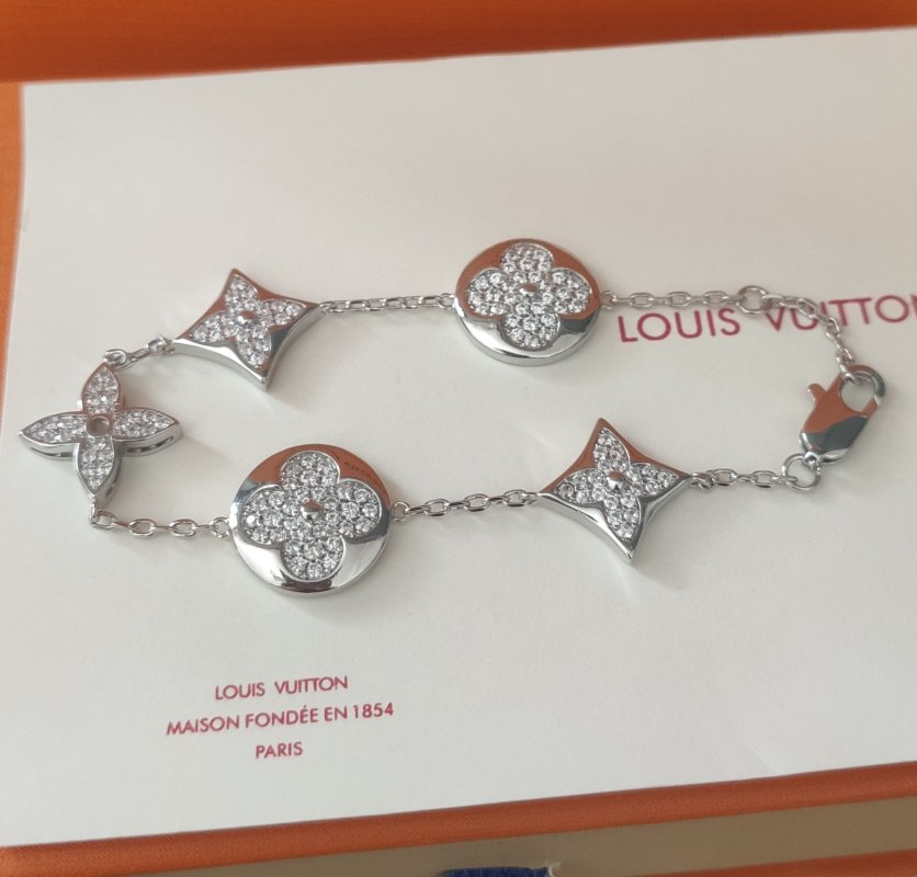 Louis Vuitton Floral Star Diamond Silver Bracelet view