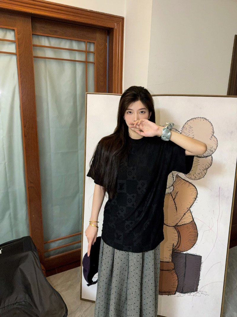 Louis Vuitton Monogram Black T-Shirt view