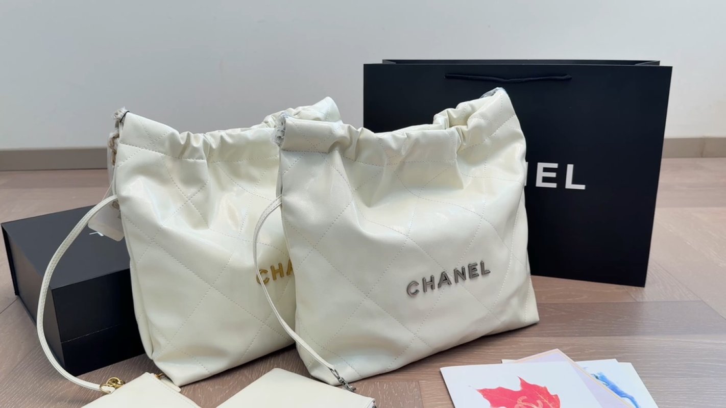 Chanel 22 Quilted Bucket Bag White