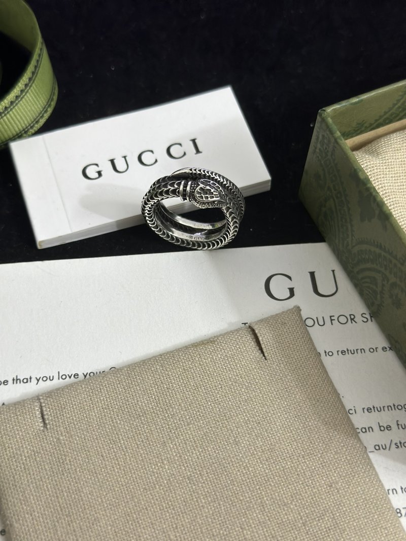 Gucci Snake Sterling Silver Ring - Silver