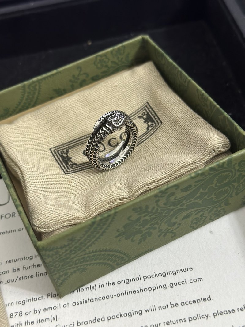 Gucci Snake Sterling Silver Ring - Silver view