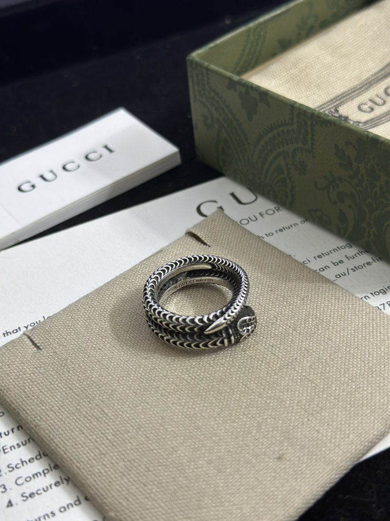 Gucci Snake Sterling Silver Ring - Silver view