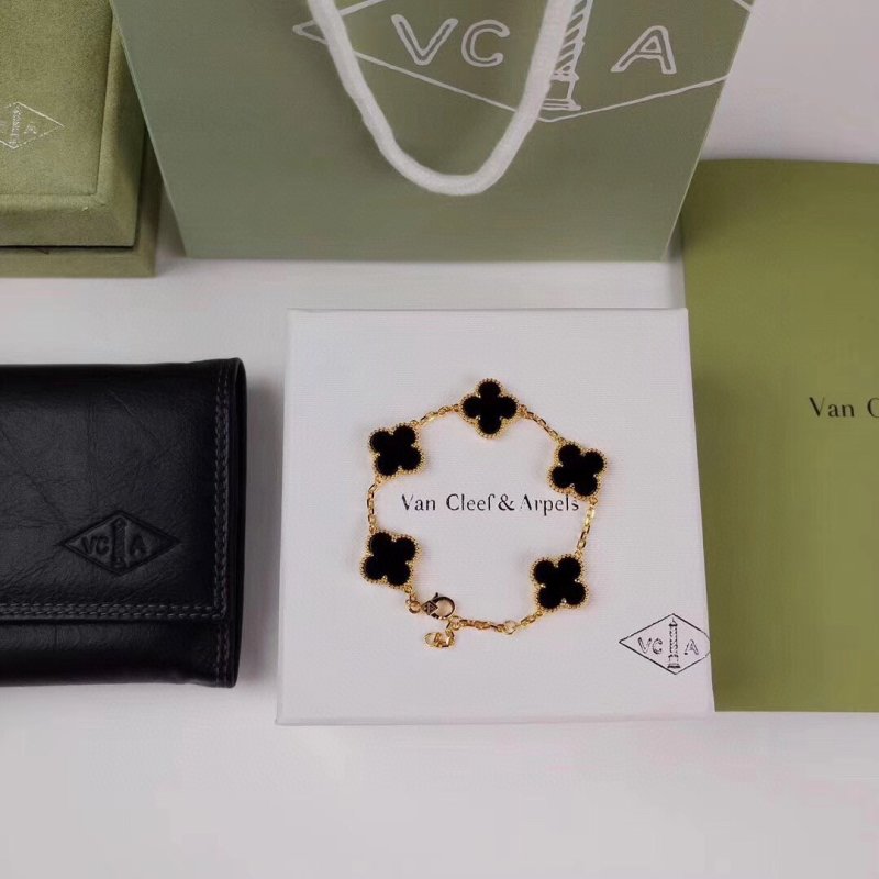 Van Cleef & Arpels Vintage Alhambra Gold Four-Leaf Clover Bracelet