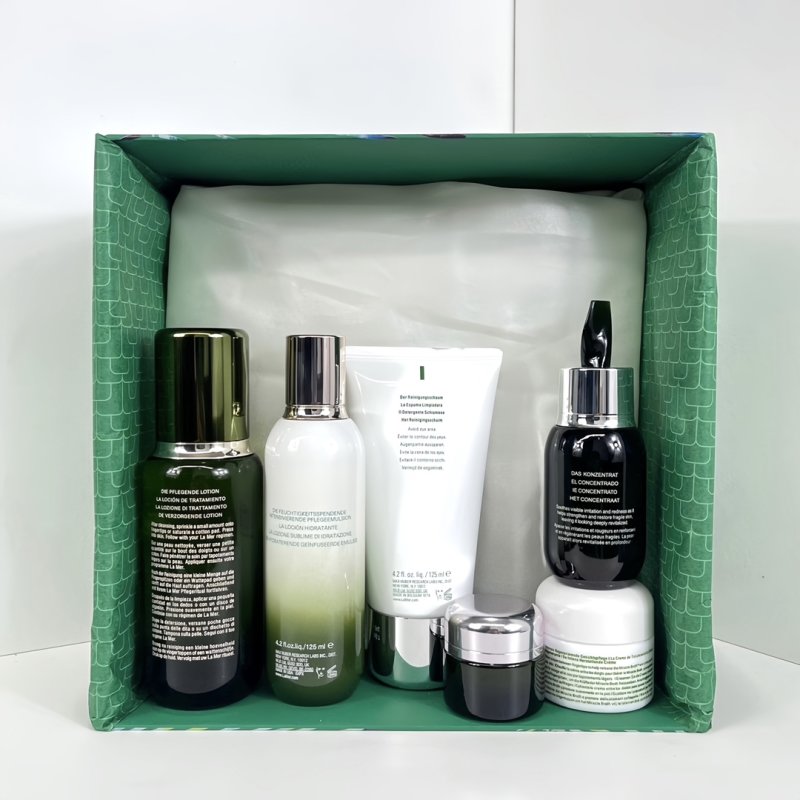 La Mer Luxury Skincare 6-Piece Set with Gift Box view