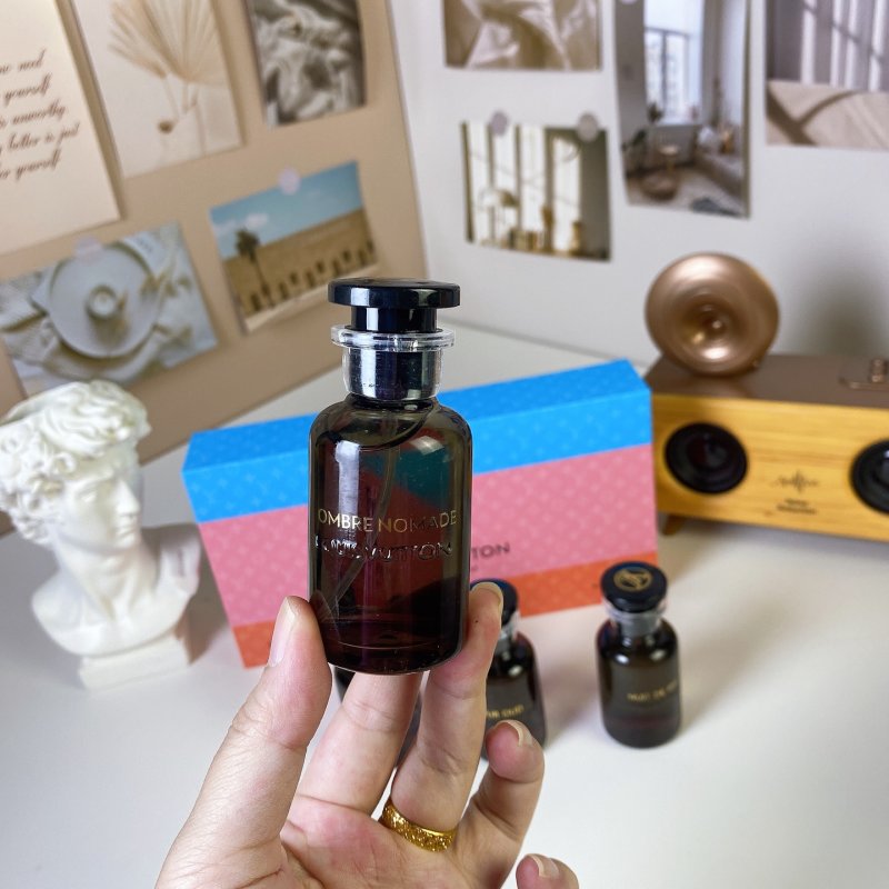 Louis Vuitton Black Bottle Limited Edition 4-Piece Fragrance Set 30ml view