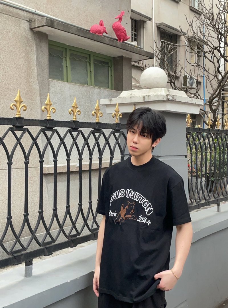 Louis Vuitton Paris Bear Black T-Shirt view