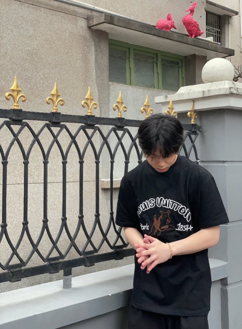 Louis Vuitton Paris Bear Black T-Shirt view