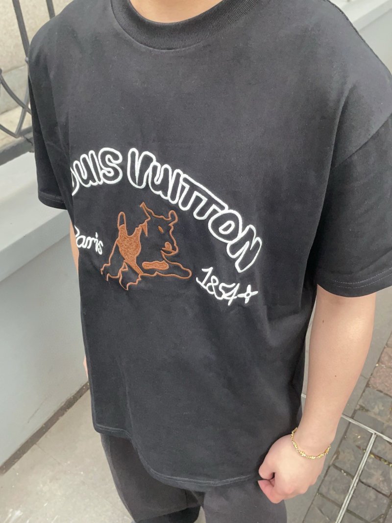 Louis Vuitton Paris Bear Black T-Shirt view